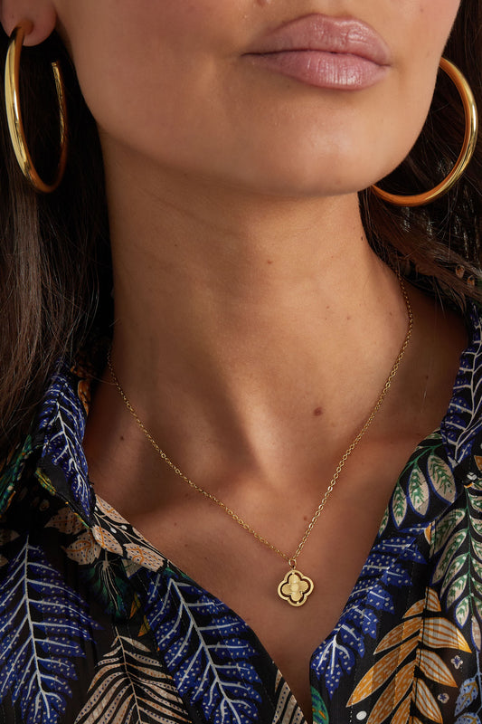 double clover necklace