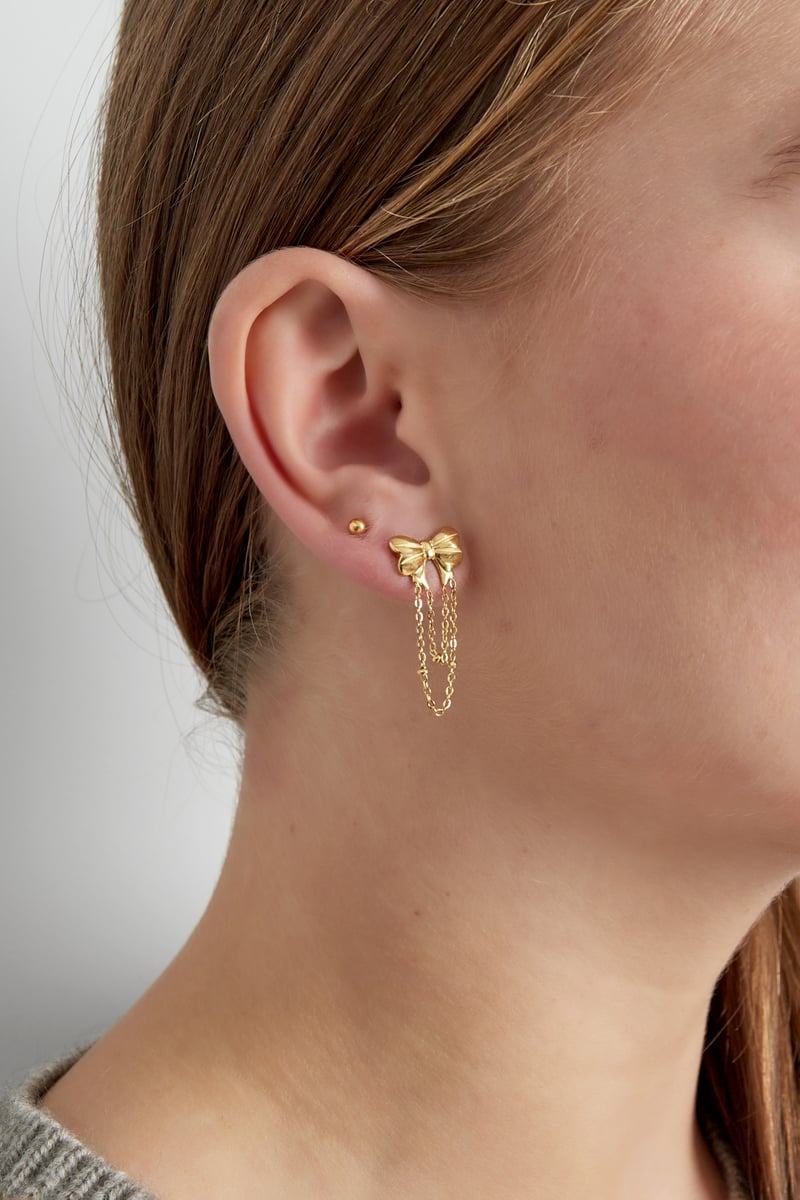 playful bow earrings