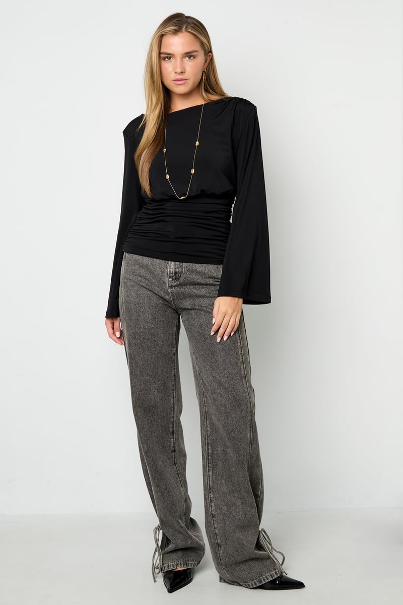 Fitted top with flared sleeves