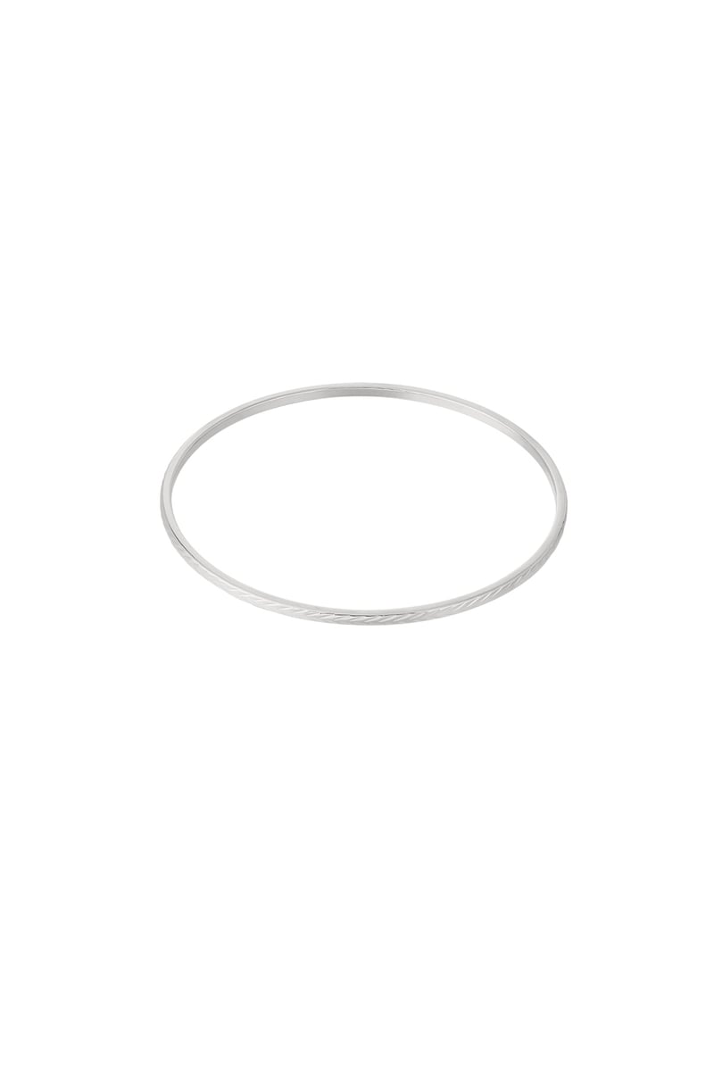 Sleek shine bangle