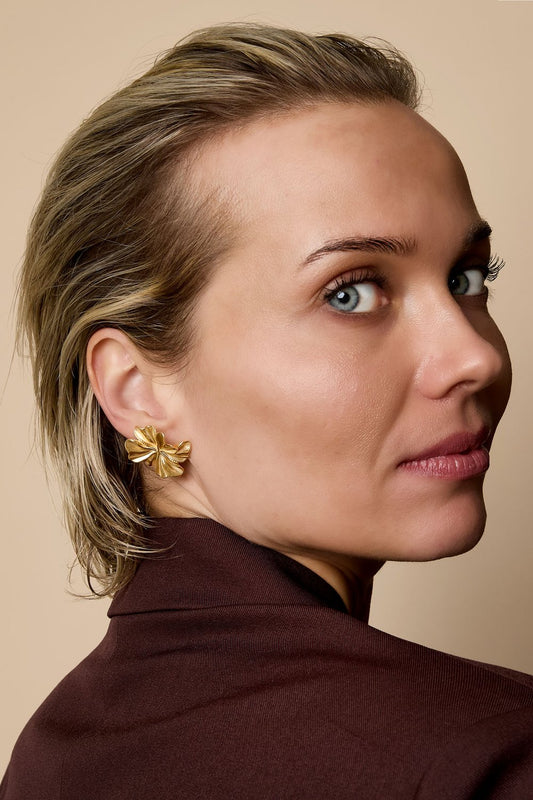 stud oorbellen bloem stainless steel