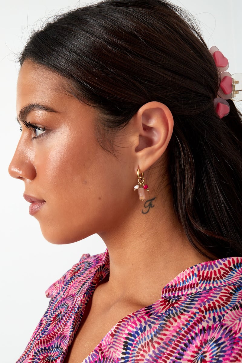 earring colorful details