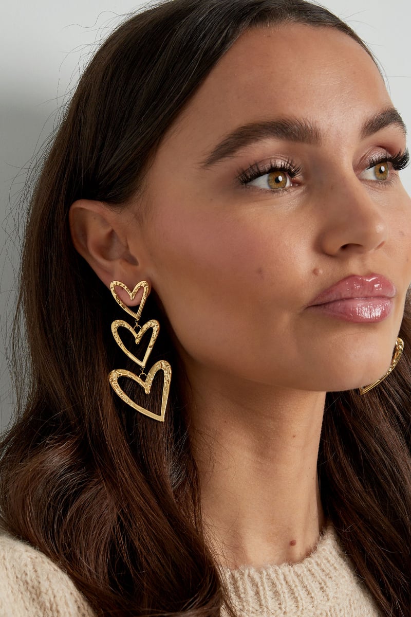 triple heart earring structure