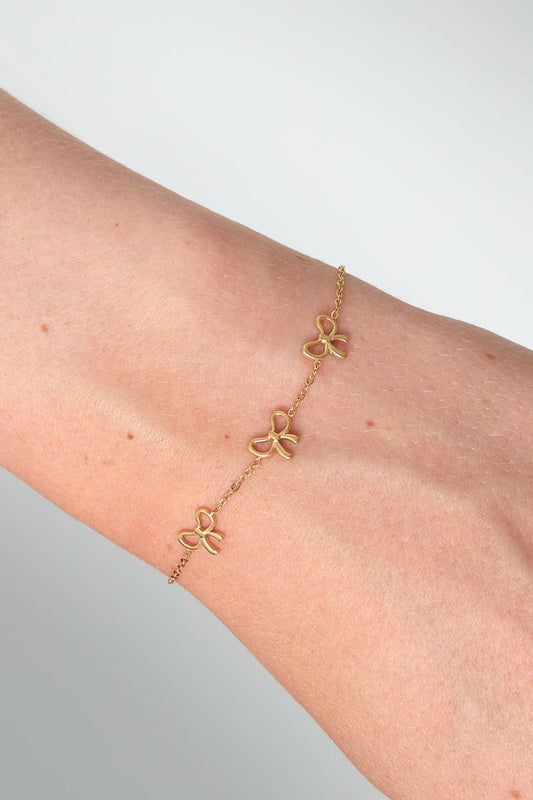 charming bows bracelet