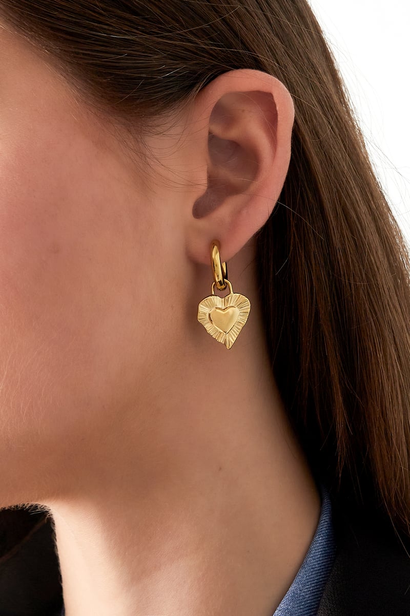 earring give me love