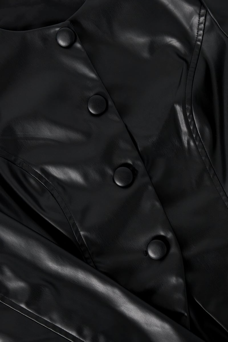 Trendy PU top - Black