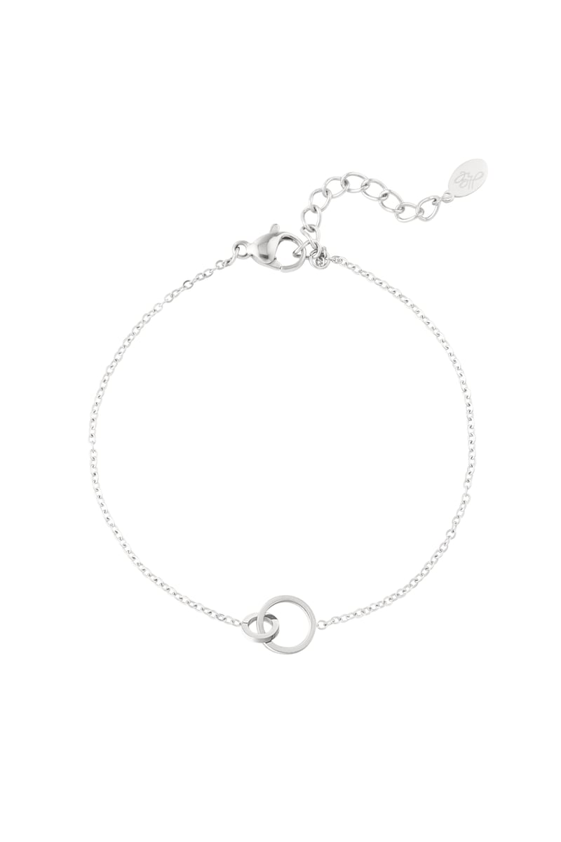 bracelet connected charm