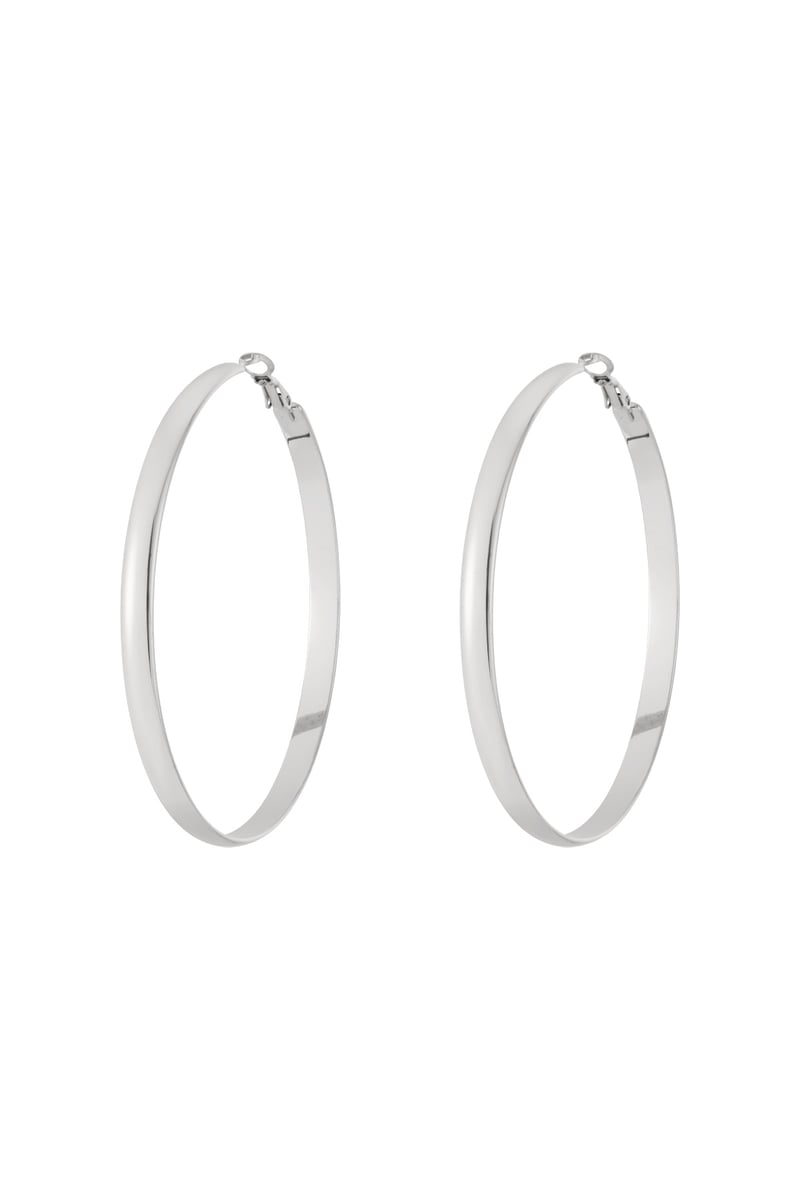 Basic Hoop earrings think L