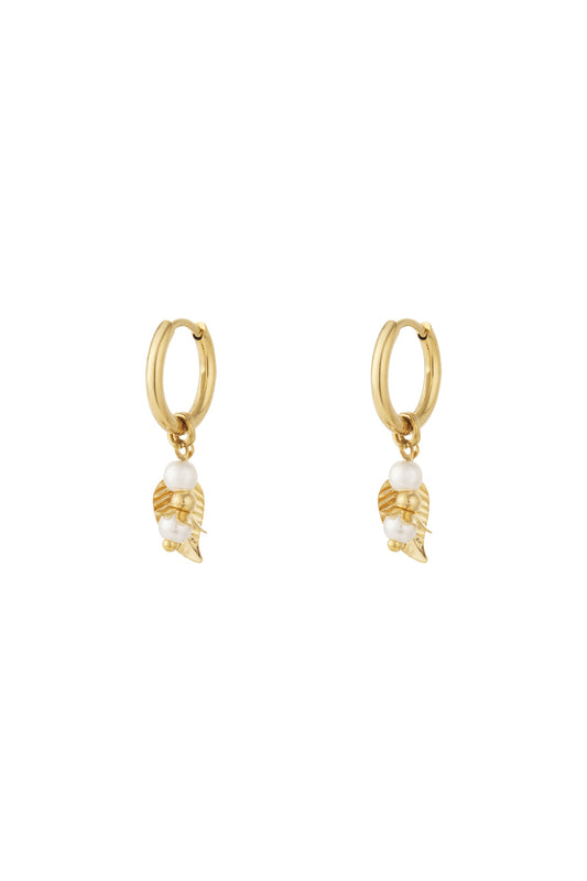 Gold Hoop Earrings with Leaf and Pearl - oorbellen