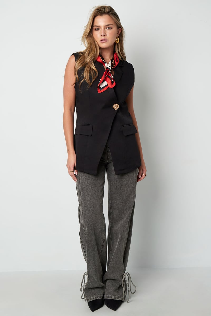 The Sleeveless Blazer