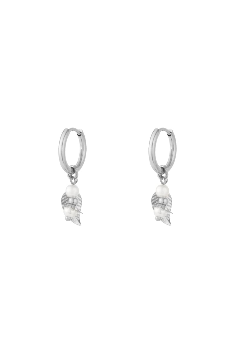 leaf earrings with pearls