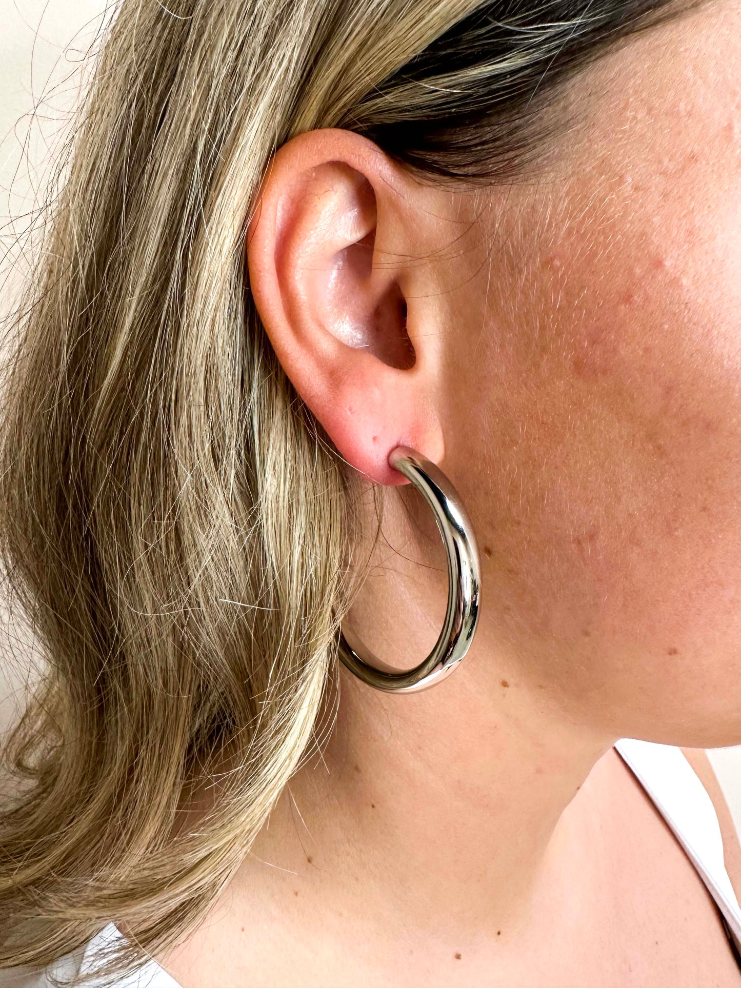 SILVER SIMPLE HOOPS - OORBELLEN